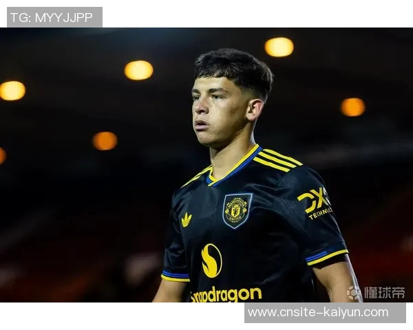 小将谢伊莱西随曼联一线队训练全力备战埃弗顿挑战赛