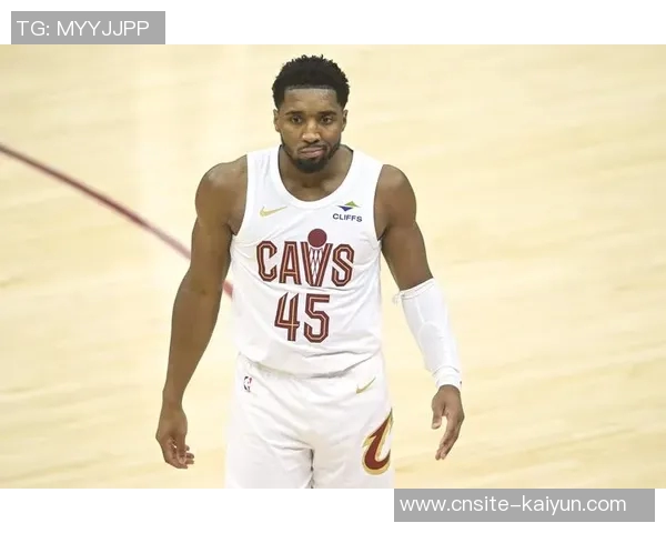 骑士与老鹰首发阵容对比米切尔领衔小莫布里与杰伦泰森共襄盛举